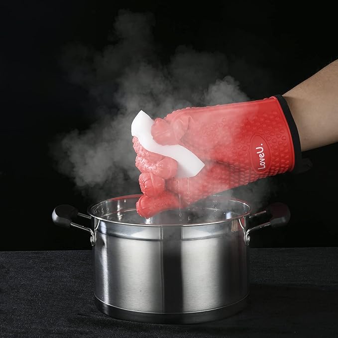 Kitchen Oven Gloves - Silicone and Cotton Double-Layer Heat Resistant Oven Mitts/BBQ Gloves/Grill Gloves - Perfect for Baking and Grilling - 1 Pair (Small, Red)