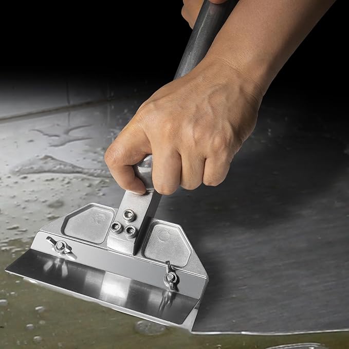 Professional Heavy Duty Grill Scraper for Flat Tops with Stainless Steel Scraper Blade, Flat Top Scraper for Griddle with Ergonomic Aluminum Handle, Ideal for Griddle, Outdoor Grill Cleaning