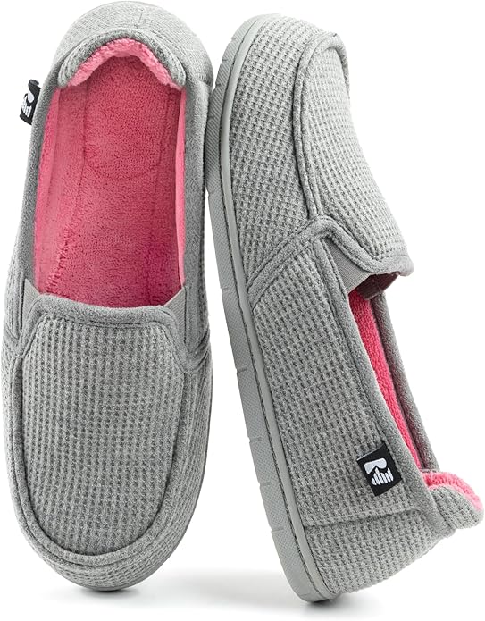 RockDove Women's Two-Tone Hoodback Slipper with Removable Insole